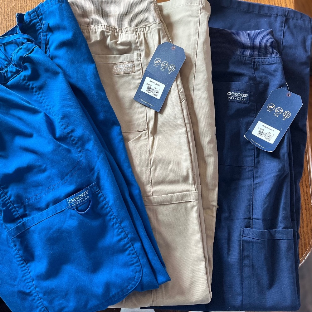 Small Cherokee scrub pants